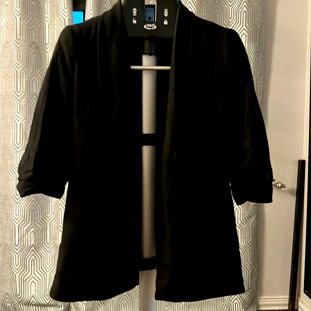 Black short sleeve jacket